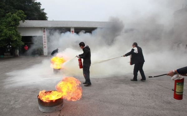 消防安全济南应急演练现场